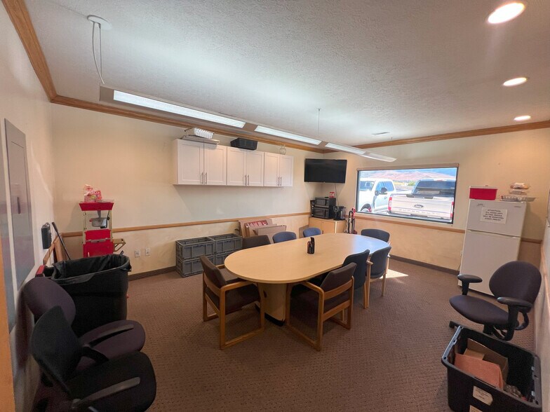 More Photos Of 121 E 1280 N, Tooele Warehouse For Sale