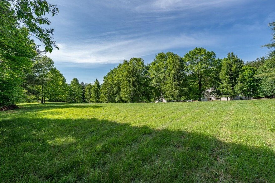 More Photos Of TBD Jefferson Ave, West Jefferson Land For Sale