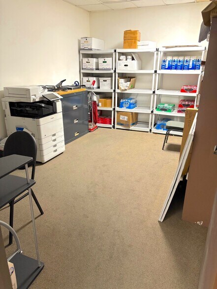 More Photos Of 1650 Beacon Pl, Oxnard Warehouse For Sale