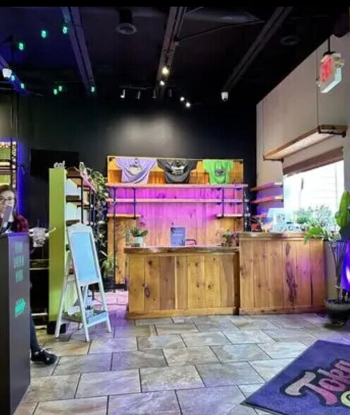 More Photos Of 123 Mohawk St, Herkimer Restaurant For Sale