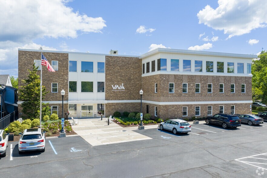 More Photos Of 175 South St, Morristown Medical For Lease
