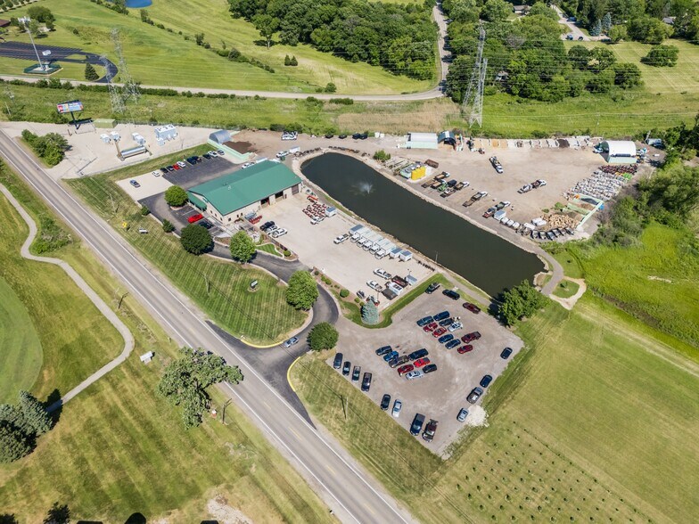 More Photos Of 2101 Route 176, Prairie Grove Showroom For Sale