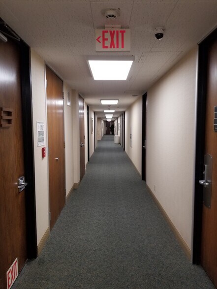 More Photos Of 400 Newport Center Dr, Newport Beach Medical For Lease