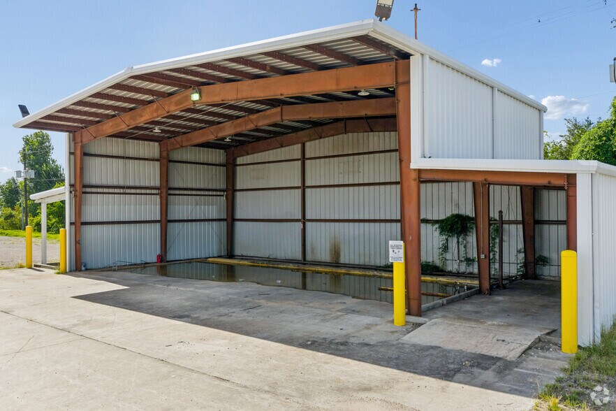 More Photos Of 11939 Aldine Westfield Rd, Houston Unknown For Lease