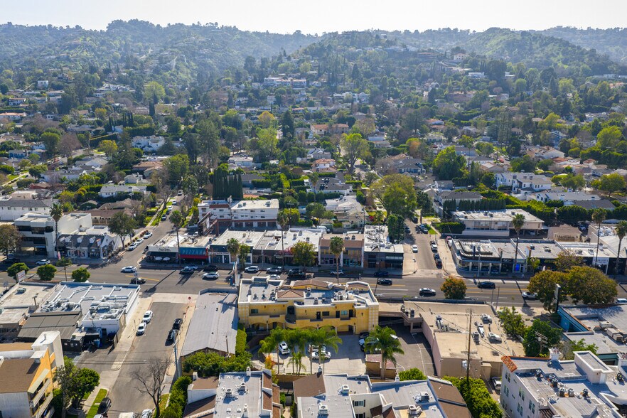 More Photos Of 13833-13841 Ventura Blvd, Sherman Oaks Storefront Retail Office For Sale