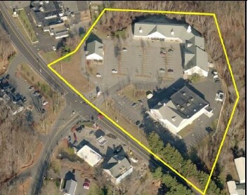 More Photos Of 292 Spielman Hwy, Burlington Freestanding For Lease