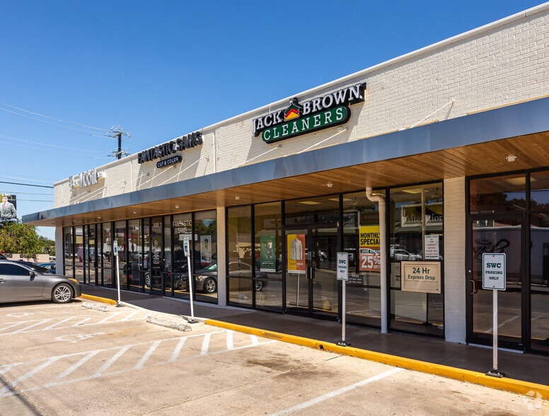 Primary Photo Of 3910 McCullough Ave, San Antonio Storefront For Lease