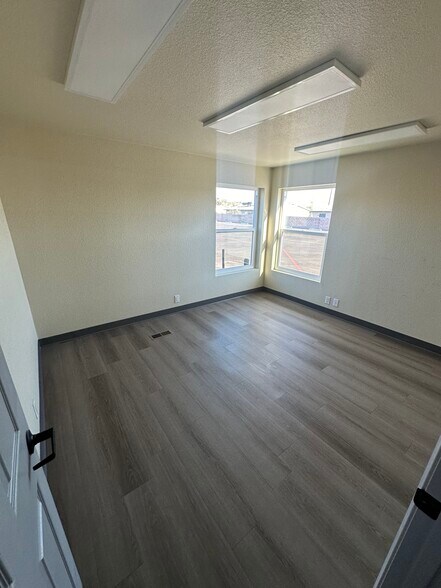 More Photos Of 1735 Athol Ave, Henderson Land For Lease
