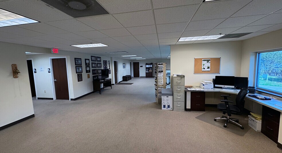 More Photos Of 8433 Erle Rd, Mechanicsville Warehouse For Sale