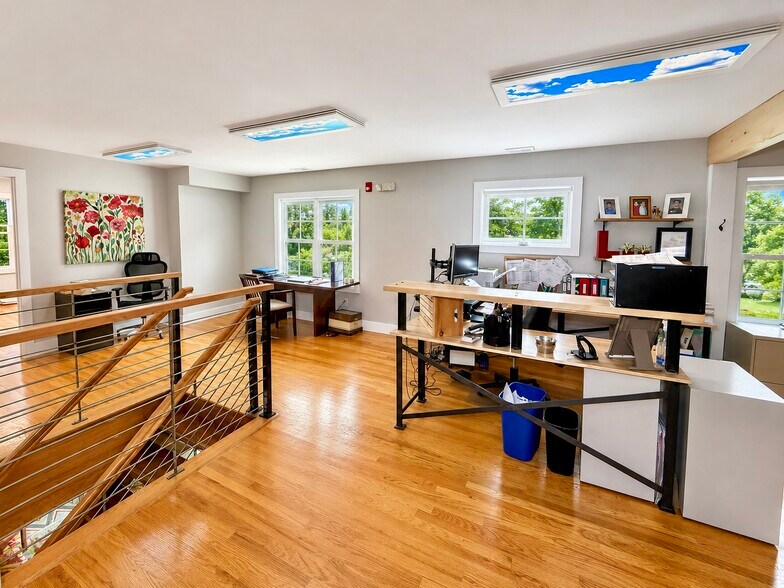 More Photos Of 210 Brooklea Dr, Fayetteville Freestanding For Sale