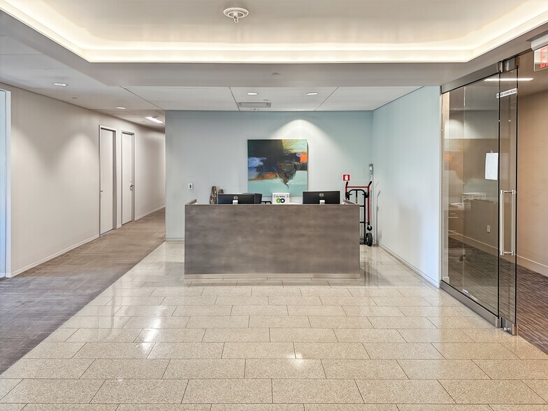 More Photos Of 1980 Festival Plaza Dr, Las Vegas Coworking Space