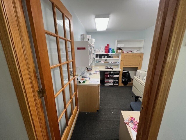 More Photos Of 4931 Southwestern Blvd, Hamburg Office For Sale