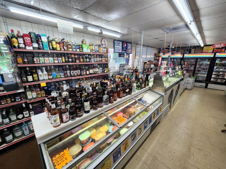More Photos Of 5333-5353 Scenic Dr, Whitehall Convenience Store For Sale