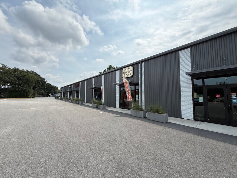 More Photos Of 5660 Rivers Ave, North Charleston Storefront For Lease