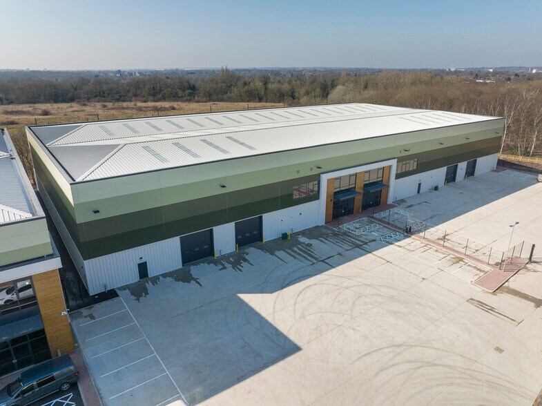 Cole Green Ln, Welwyn Garden City, HRT AL7 3PP Industrial For Lease