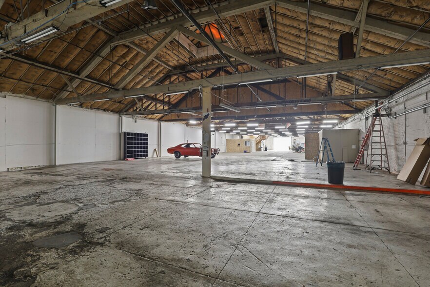 More Photos Of 3038 E Trent Ave, Spokane Warehouse For Lease