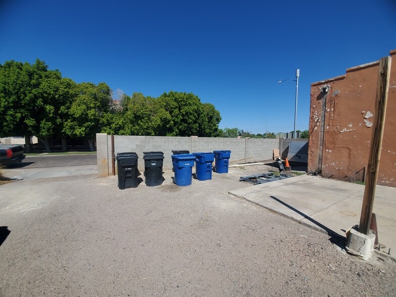 More Photos Of 955 E Main St, Mesa Freestanding For Sale