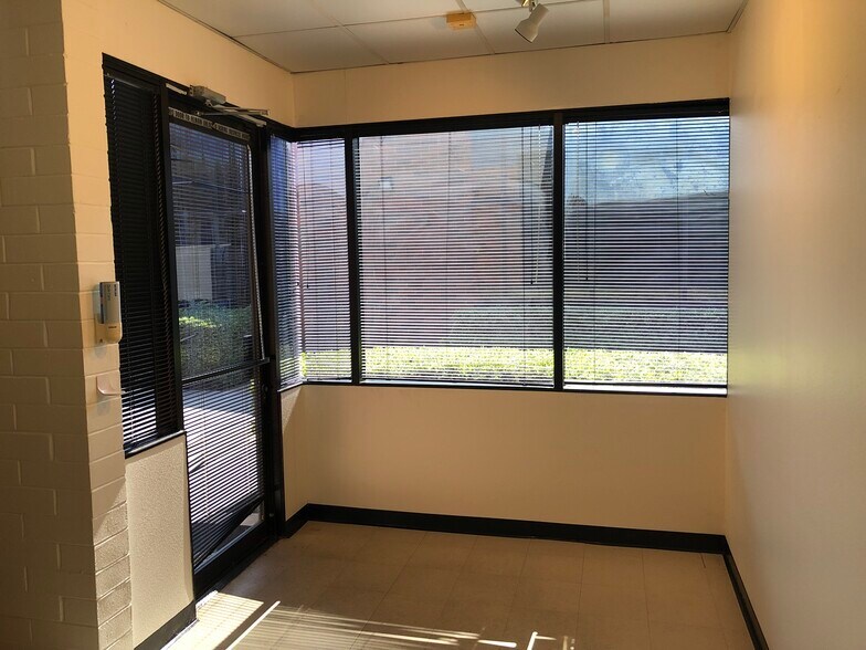 More Photos Of 23175-23177 La Cadena Dr, Laguna Hills Office For Lease