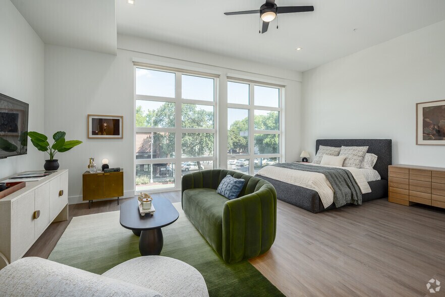 More Photos Of 1600 Broadway, Sacramento Apartments For Lease