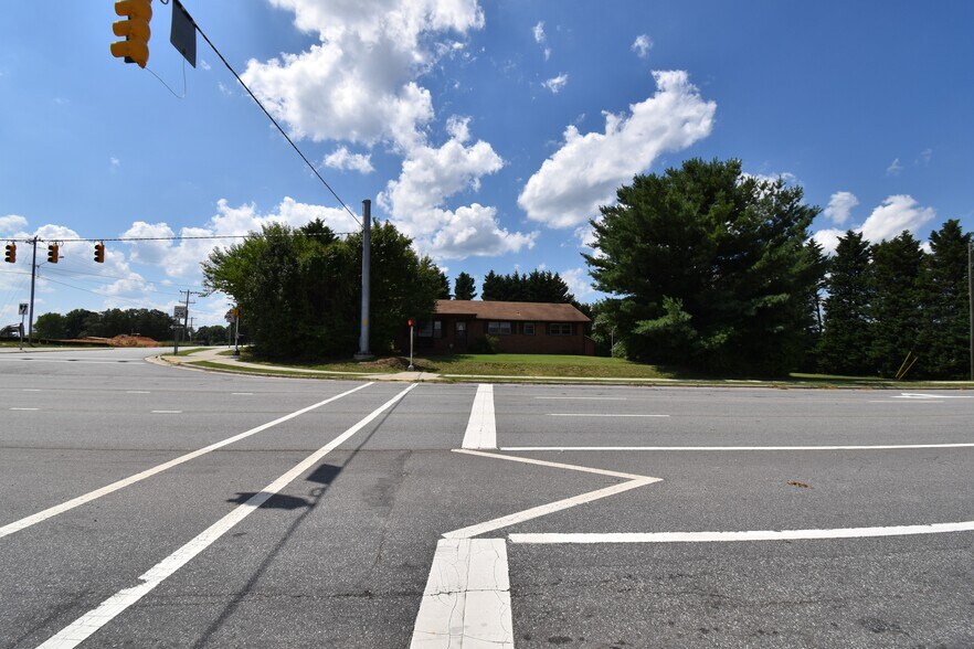 More Photos Of 1490 Union Cross Rd, Kernersville Land For Sale