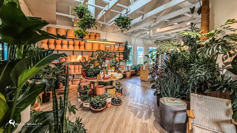 More Photos Of 1336 Glenwood Ave, Atlanta Restaurant For Sale