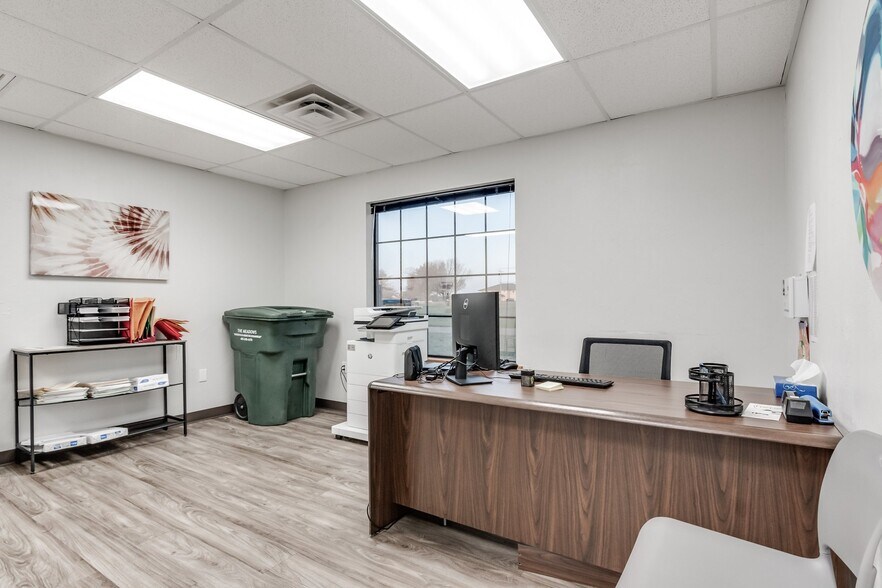More Photos Of 416 SW 79th St, Oklahoma City Office For Sale