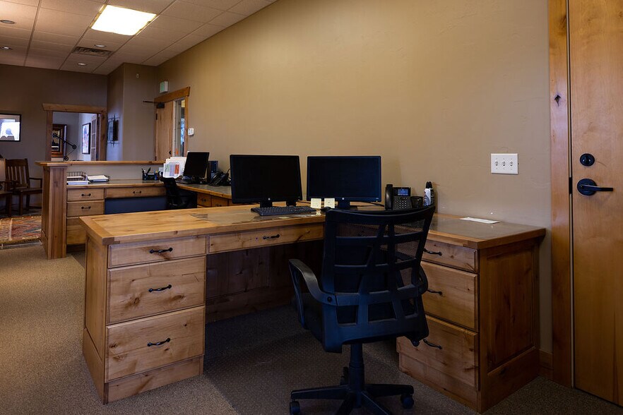 More Photos Of 4252 Highland Dr, Salt Lake City Medical For Sale