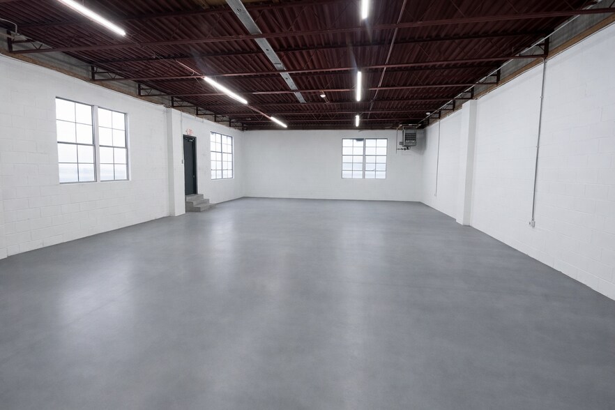 More Photos Of 47 W Gates St, Columbus Warehouse For Lease