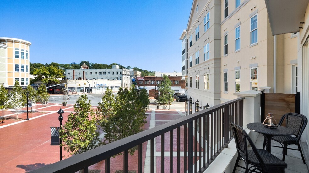 More Photos Of 100 Village Sq, Glen Cove Apartments For Lease