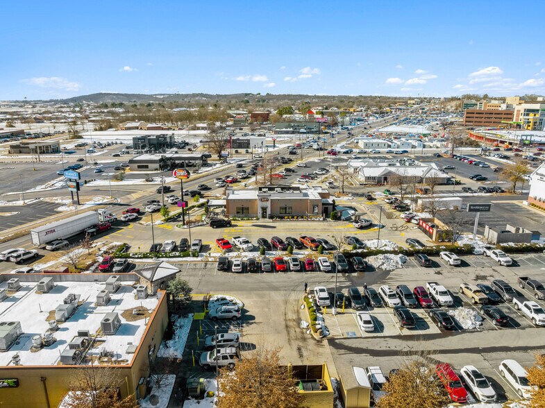 More Photos Of 7501 Rogers Ave, Fort Smith Fast Food For Sale