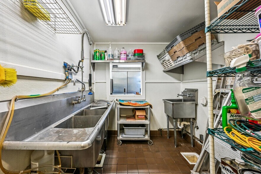 More Photos Of 17132 Highway 116, Guerneville General Retail For Sale
