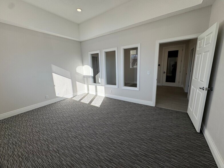 More Photos Of 3585 N University Ave, Provo Office For Lease