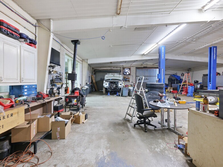 More Photos Of 2567 Athens Hwy, Gainesville Warehouse For Lease