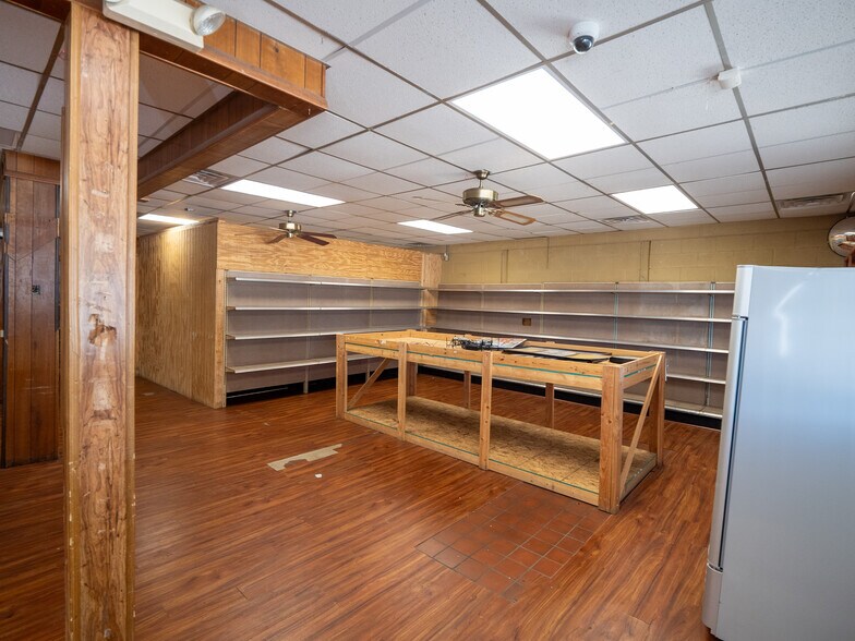 More Photos Of 400 S Air Depot Blvd, Oklahoma City Freestanding For Sale