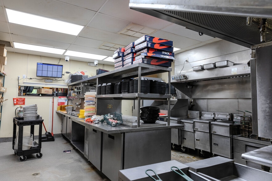 More Photos Of 1525 County Road 220, Fleming Island Restaurant For Sale