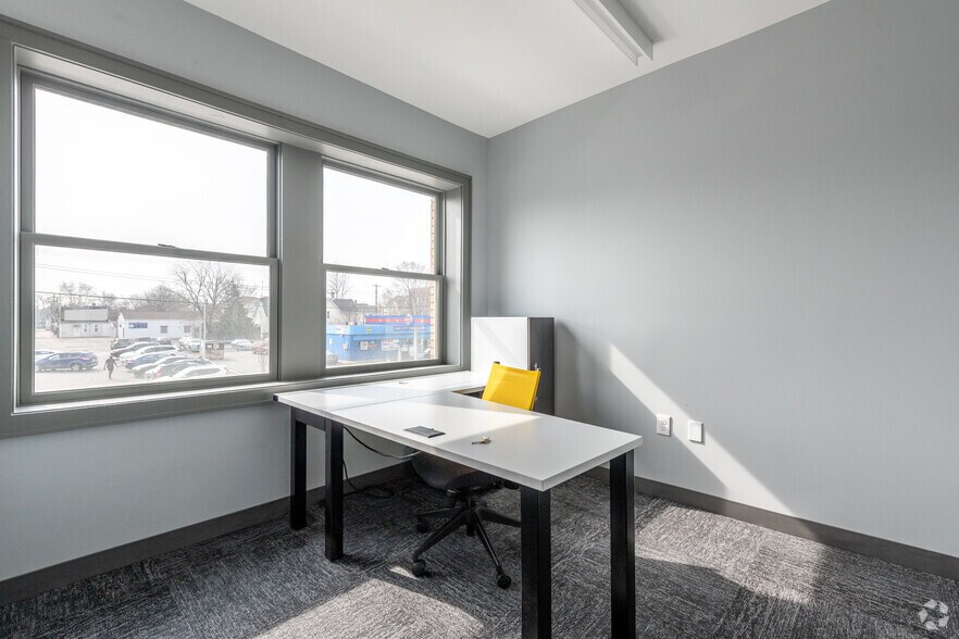 More Photos Of 3404 Lorain Ave, Cleveland Office Residential For Sale