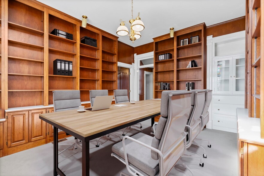 More Photos Of 2103 Evans Ave, Cheyenne Office For Lease