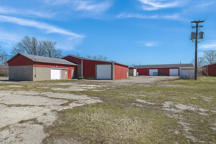 More Photos Of 265 Howard St, Lapeer Warehouse For Sale