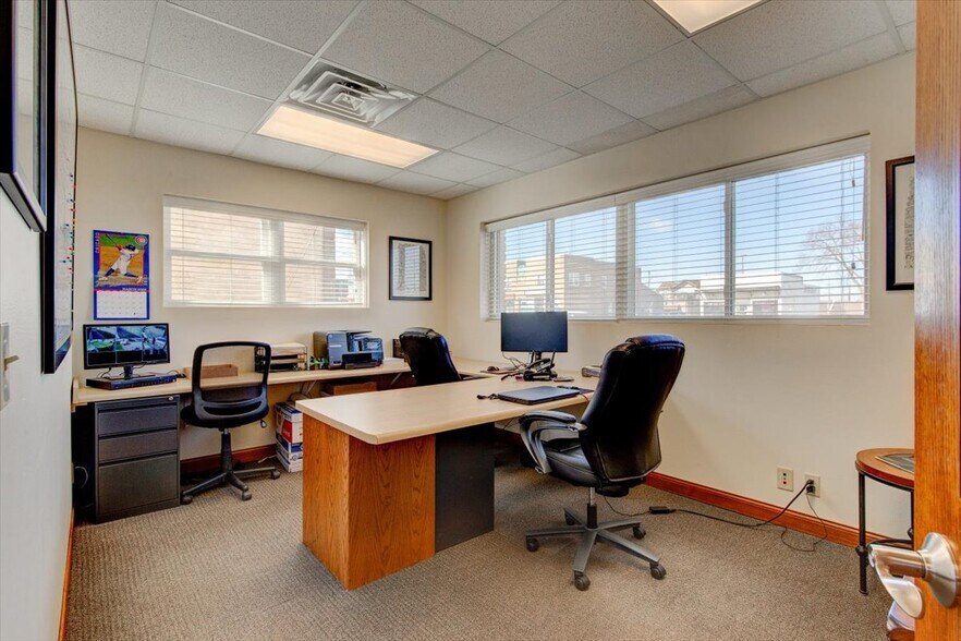 More Photos Of 2919 1st Ave SE, Cedar Rapids Office For Sale