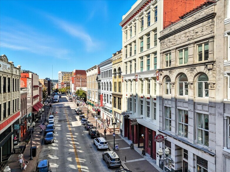 More Photos Of 418 S Gay St, Knoxville Office Residential For Lease