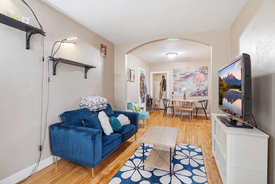 More Photos Of 940 3rd St E, Saint Paul Apartments For Sale