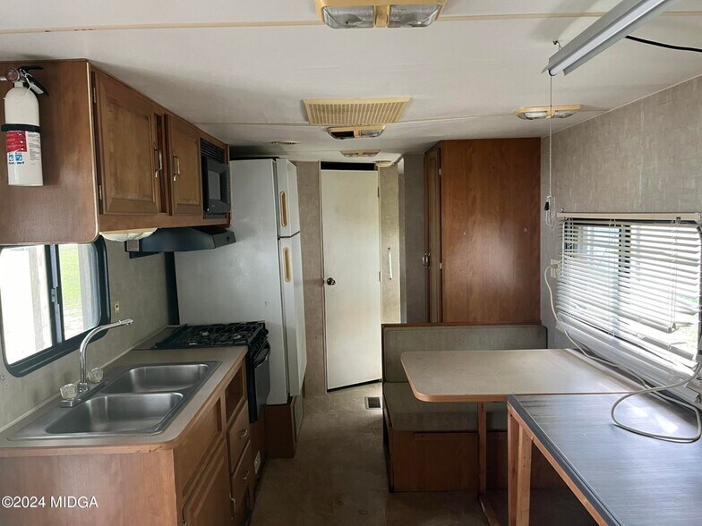 More Photos Of 381 Elam Rd, Gordon Lodge Meeting Hall For Sale