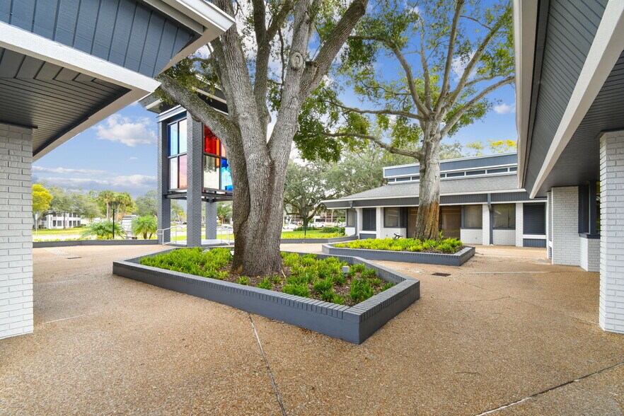 More Photos Of 3910 Northdale Blvd, Tampa Medical For Sale
