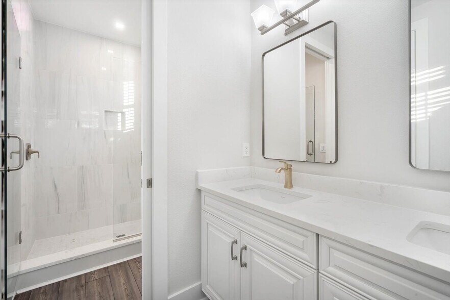 More Photos Of 4318 Marina View Way, Cortez Specialty For Sale