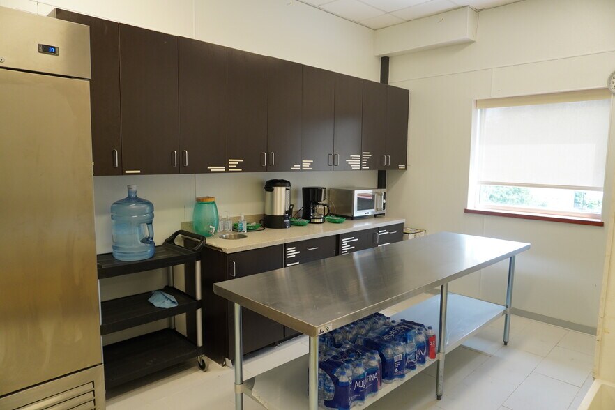 More Photos Of 3809 S 42nd St, Minneapolis Medical For Sale