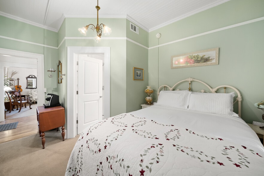 More Photos Of 2476 Main St, Cambria Hospitality For Sale