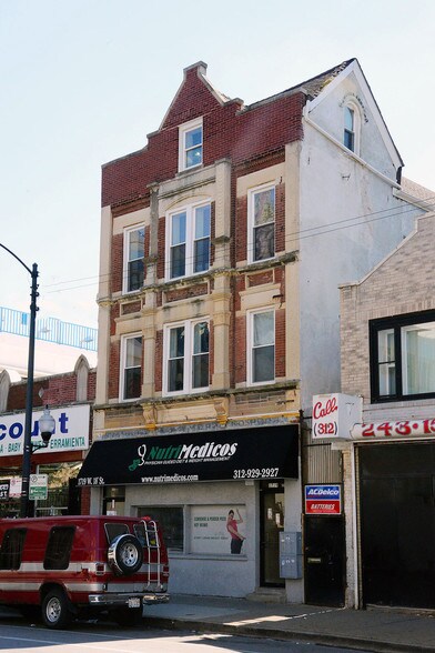 More Photos Of 1719 W 18th St, Chicago Storefront Retail Residential For Lease