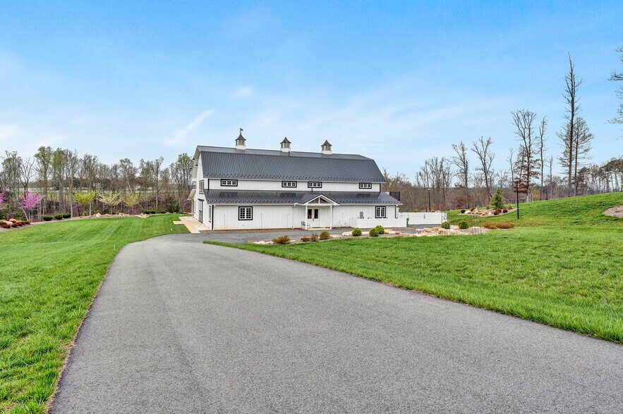 More Photos Of 9945 Brooks Mill Rd, Burnt Chimney Specialty For Sale