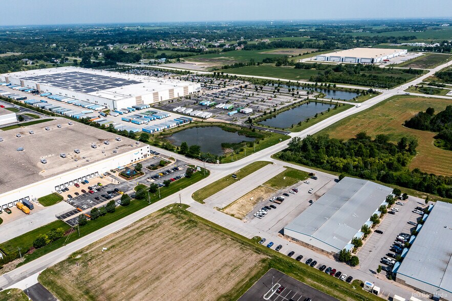 More Photos Of 6370 W Emerald Pky, Monee Warehouse For Lease