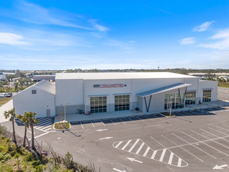 Primary Photo Of 1280 US Highway 41 Byp S, Venice Auto Dealership For Sale